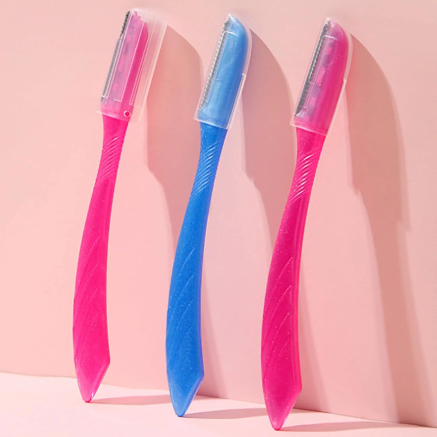 تیغ ابرو 9 عددی - تیغ های ابرو حرفه ای برای زنان و مردان، موبر صورت و ابزار درماپلنینگ، لایه بردار کرک هلو - تیغه های فولادی ضد زنگ، بدون درد و ایمن، مناسب برای مسافرت (بسته 9 عددی) تیغ ابرو 9 عددی - تیغ های ابرو حرفه ای برای زنان و مردان، موبر صورت و ابزار درماپلنینگ، لایه بردار کرک هلو - تیغه های فولادی ضد زنگ، بدون درد و ایمن، مناسب برای مسافرت (بسته 9 عددی)