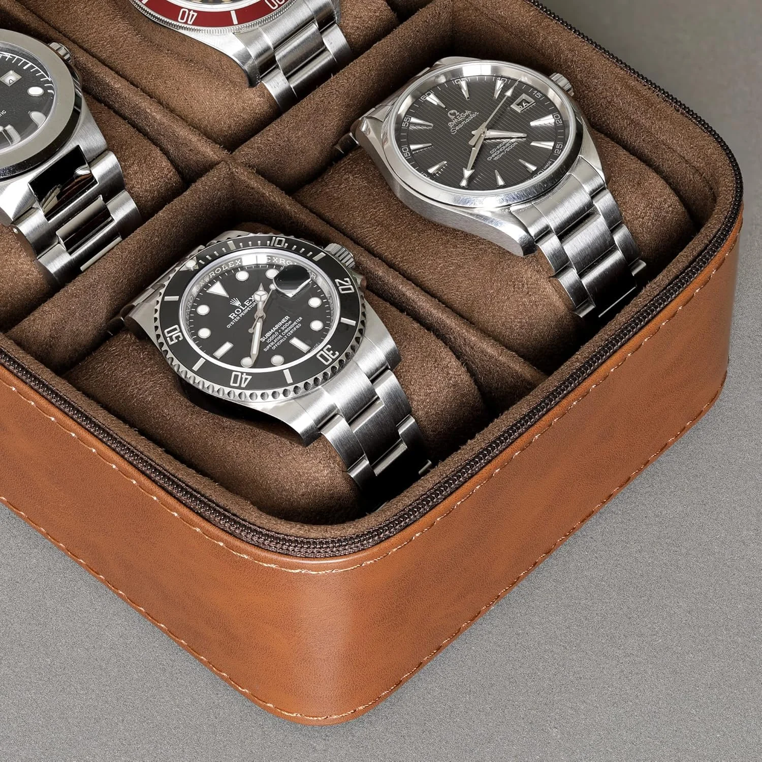 جعبه نگهداری و سازماندهی 5 ساعت مچی ROTHWELL | محافظت قابل حمل و مقاوم با زیپ، مناسب برای تمام ساعت های مچی و هوشمند تا 50 میلی متر (قهوه ای مایل به زرد/قهوه ای) جعبه نگهداری و سازماندهی 5 ساعت مچی ROTHWELL | محافظت قابل حمل و مقاوم با زیپ، مناسب برای تمام ساعت های مچی و هوشمند تا 50 میلی متر (قهوه ای مایل به زرد/قهوه ای)