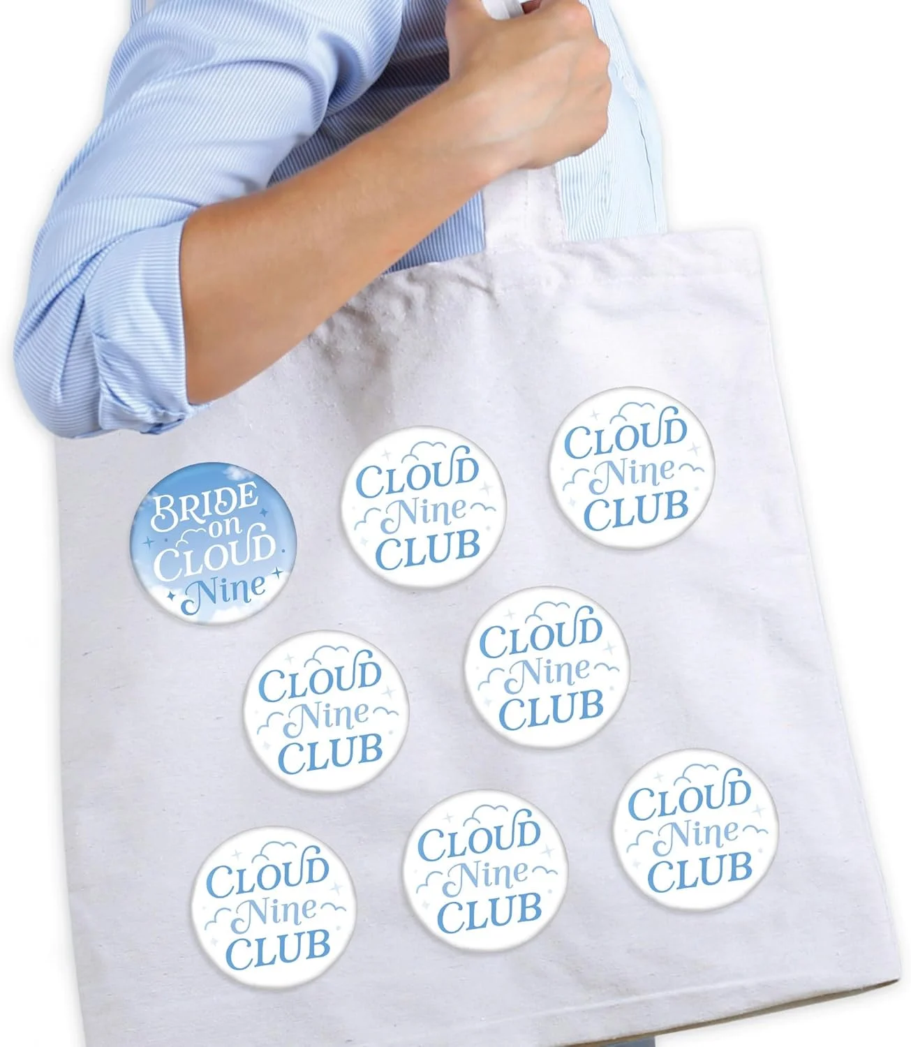 بیگ دات آو هپینس نشان سینه مهمانی مجردی یا عروسی طرح On Cloud 9 - دکمه های سنجاقی - مجموعه 8 عددی بیگ دات آو هپینس نشان سینه مهمانی مجردی یا عروسی طرح On Cloud 9 - دکمه های سنجاقی - مجموعه 8 عددی