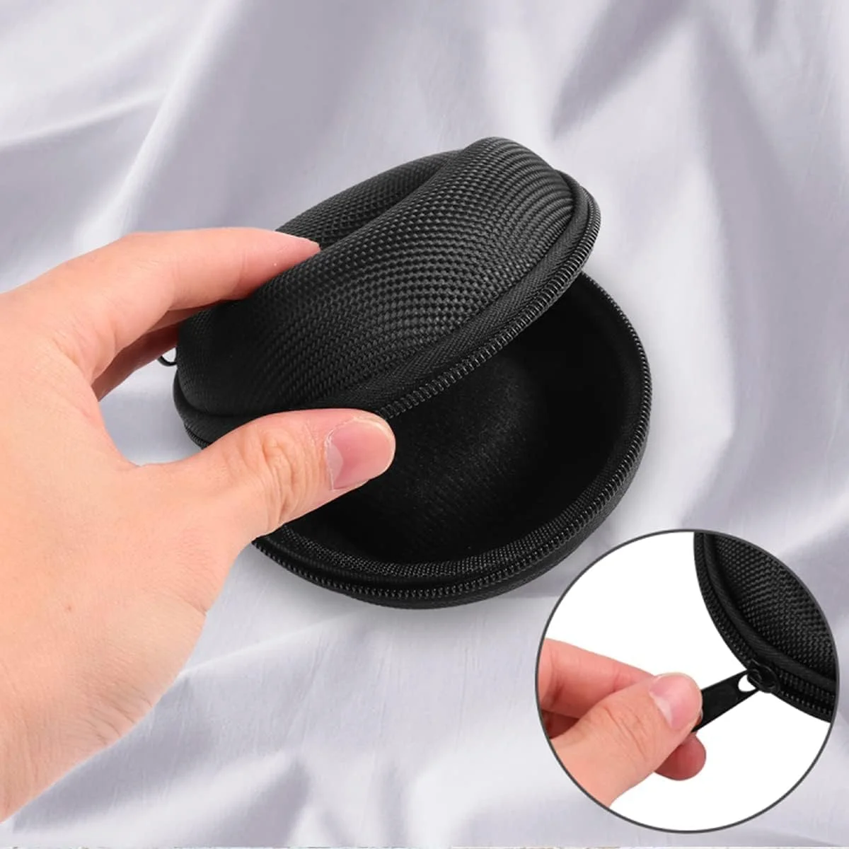 جعبه ساعت زیپی Defsedar بسته 2 عددی برای مسافرت، جعبه نگهداری برای ساعت های مچی و هوشمند تا 50 میلی متر، سازمان دهنده ساعت مشکی با طراحی محافظ، کیف حمل ساعت قابل حمل جعبه ساعت زیپی Defsedar بسته 2 عددی برای مسافرت، جعبه نگهداری برای ساعت های مچی و هوشمند تا 50 میلی متر، سازمان دهنده ساعت مشکی با طراحی محافظ، کیف حمل ساعت قابل حمل