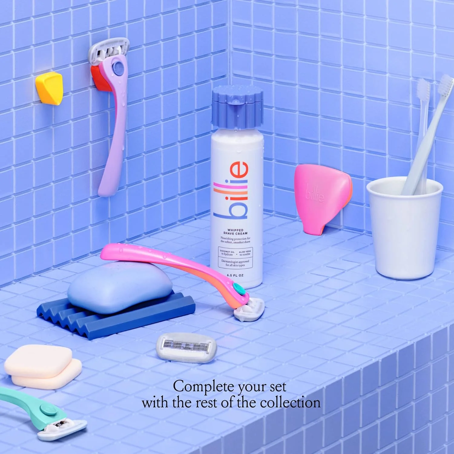 کیت اصلاح صورت Billie برای زنان - تیغ اصلاح زنانه + 4 عدد یدک تیغ 5 لبه + نگهدارنده مغناطیسی - آبی خنک کیت اصلاح صورت Billie برای زنان - تیغ اصلاح زنانه + 4 عدد یدک تیغ 5 لبه + نگهدارنده مغناطیسی - آبی خنک