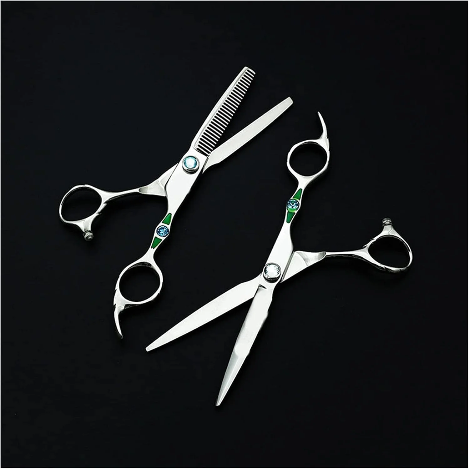 ست قیچی آرایشگری حرفه ای 6 اینچی شامل قیچی های کوتاهی و پیتاژ، قیچی آرایشگری 18~30 دندانه، قیچی موی شخصی، قیچی کوتاهی مو (قیچی پیتاژ) ست قیچی آرایشگری حرفه ای 6 اینچی شامل قیچی های کوتاهی و پیتاژ، قیچی آرایشگری 18~30 دندانه، قیچی موی شخصی، قیچی کوتاهی مو (قیچی پیتاژ)