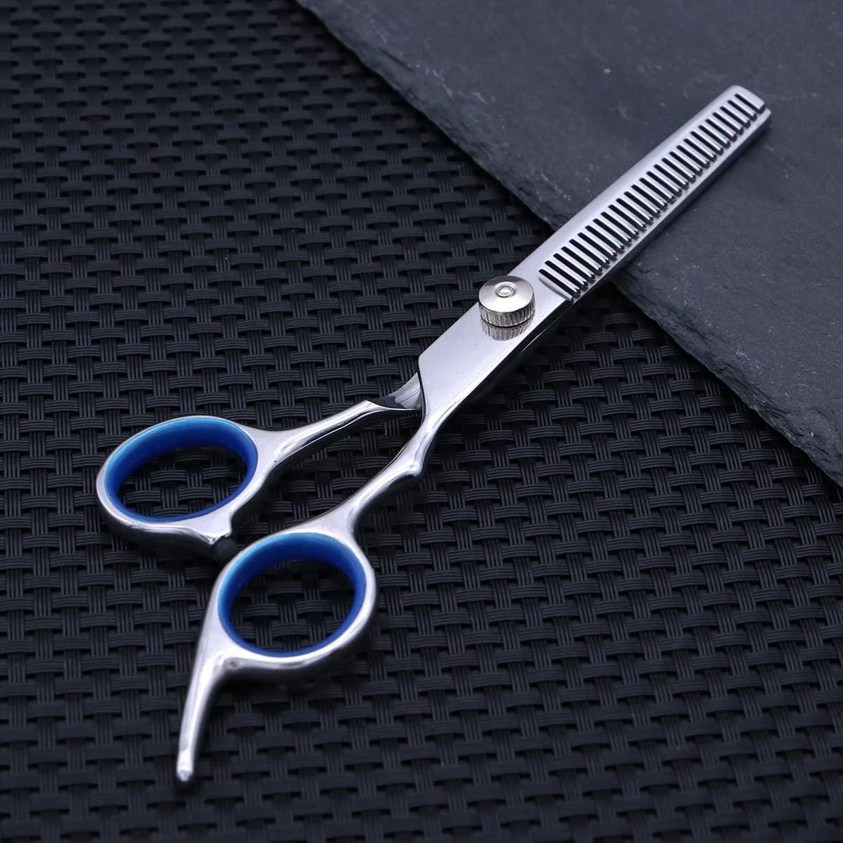 ابزار حرفه ای پیرایش مو قیچی استیل حالت دهنده مو قیچی اره ای برای آرایشگاه و منزل (قیچی اره ای) ابزار حرفه ای پیرایش مو قیچی استیل حالت دهنده مو قیچی اره ای برای آرایشگاه و منزل (قیچی اره ای)