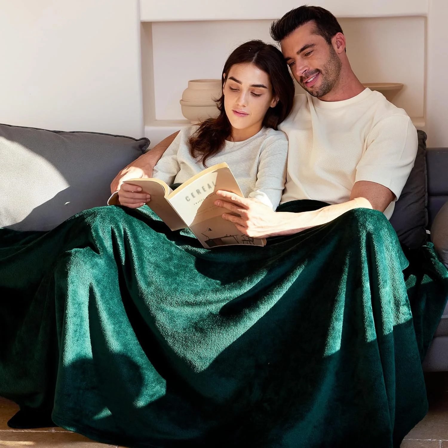 پتو پشمی بزرگ و نرم Exclusivo Mezcla مناسب برای مبل و کاناپه، 300GSM فوق العاده نرم و گرم، رنگ سبز جنگلی، مناسب برای تمام فصول، راحت، مخملی، سبک وزن، 50x70 اینچ