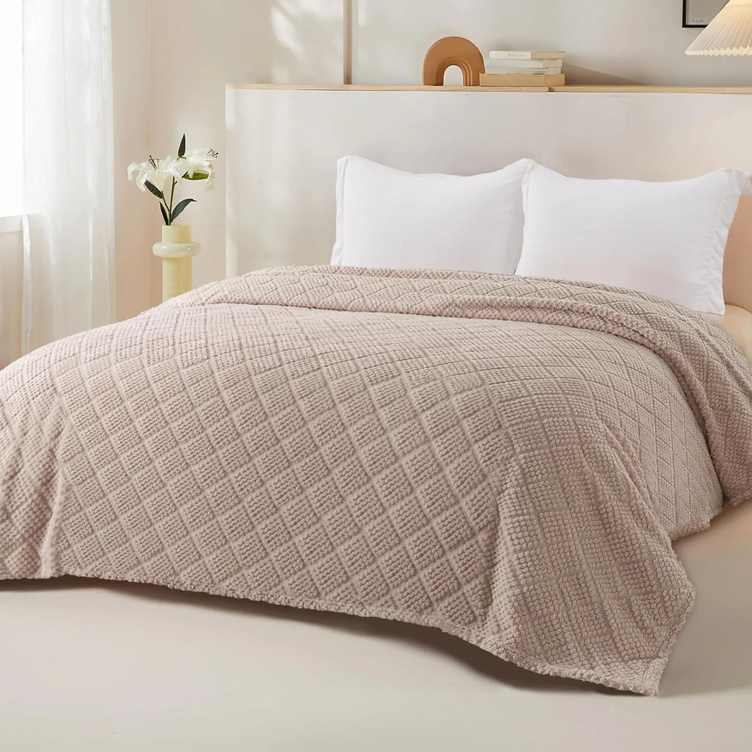 پتو پشم گوسفند نرم و لطیف Whale Flotilla سایز کوئین مناسب تخت، پتوهای وافل ژاکارد نرم و کرکی برای تمام فصول، سبک و گرم، 228x228 سانتی متر، شتری