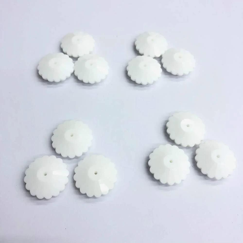12 عدد - کریستال شیشه‌ای طرح گل (3700) سوراخ وسط رنگ سفید مات (سایز 20 میلی‌متر)