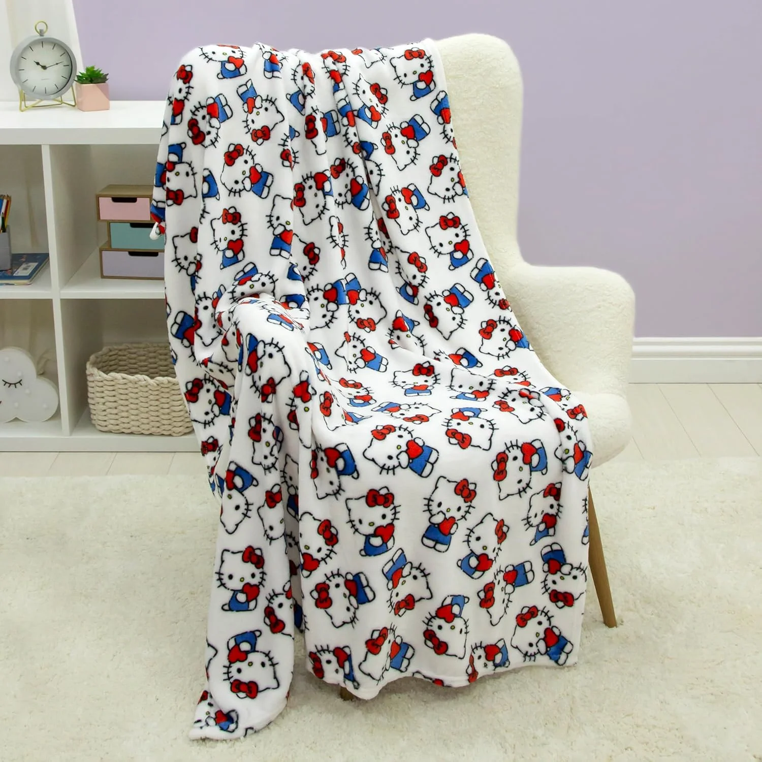 پتو پشمی هلو کیتی با مجوز رسمی Character World | طرح Heartheld، فوق العاده نرم و گرم | ایده آل برای اتاق خواب نوجوانان، کمپینگ و مهمانی های شبانه | سایز 100x150 سانتی متر | سفید