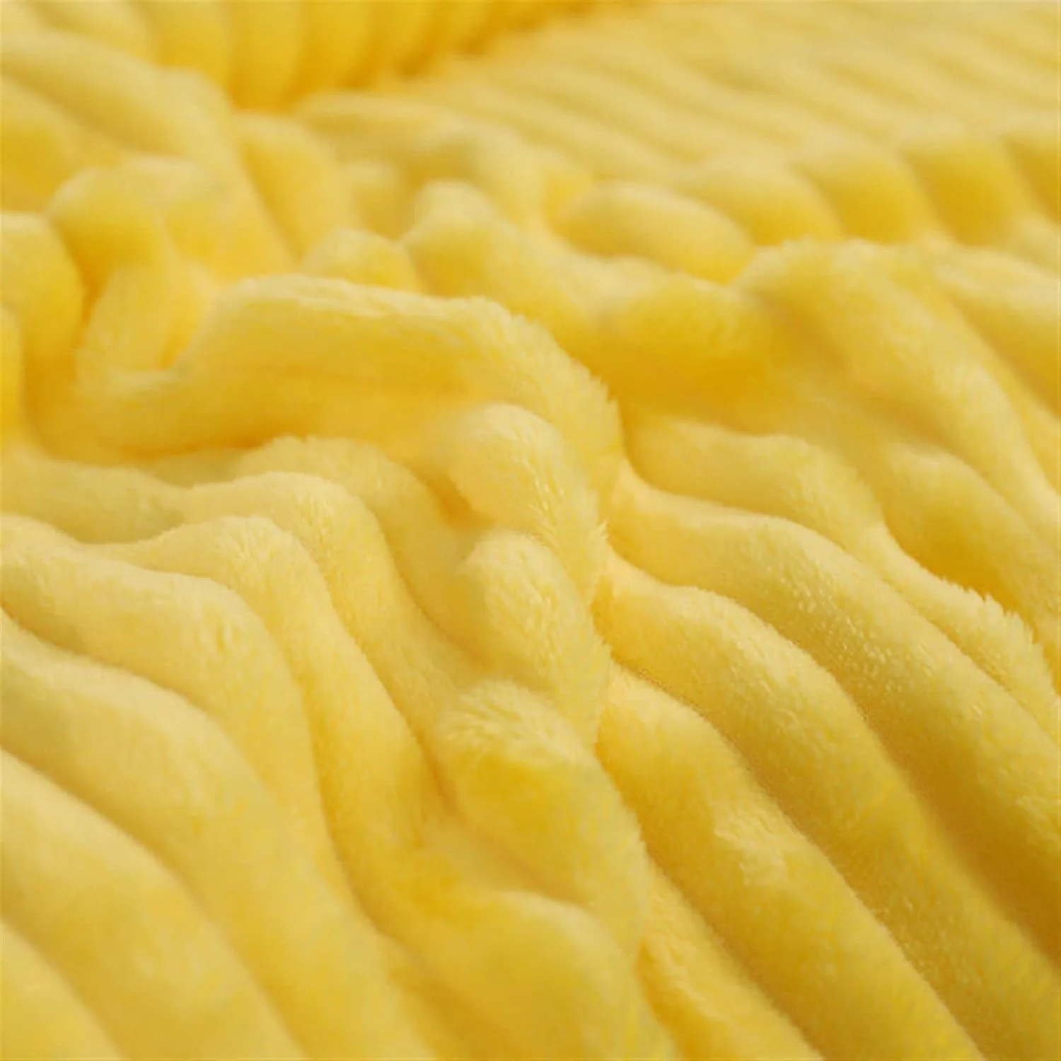 پتوی مخمل خواب دار CBNERDS، پتوهای فوق العاده نرم برای تختخواب، طرح راه راه یکدست، روکش مبل، روتختی، پتوهای گرم زمستانی زرد (180x200 سانتی متر)