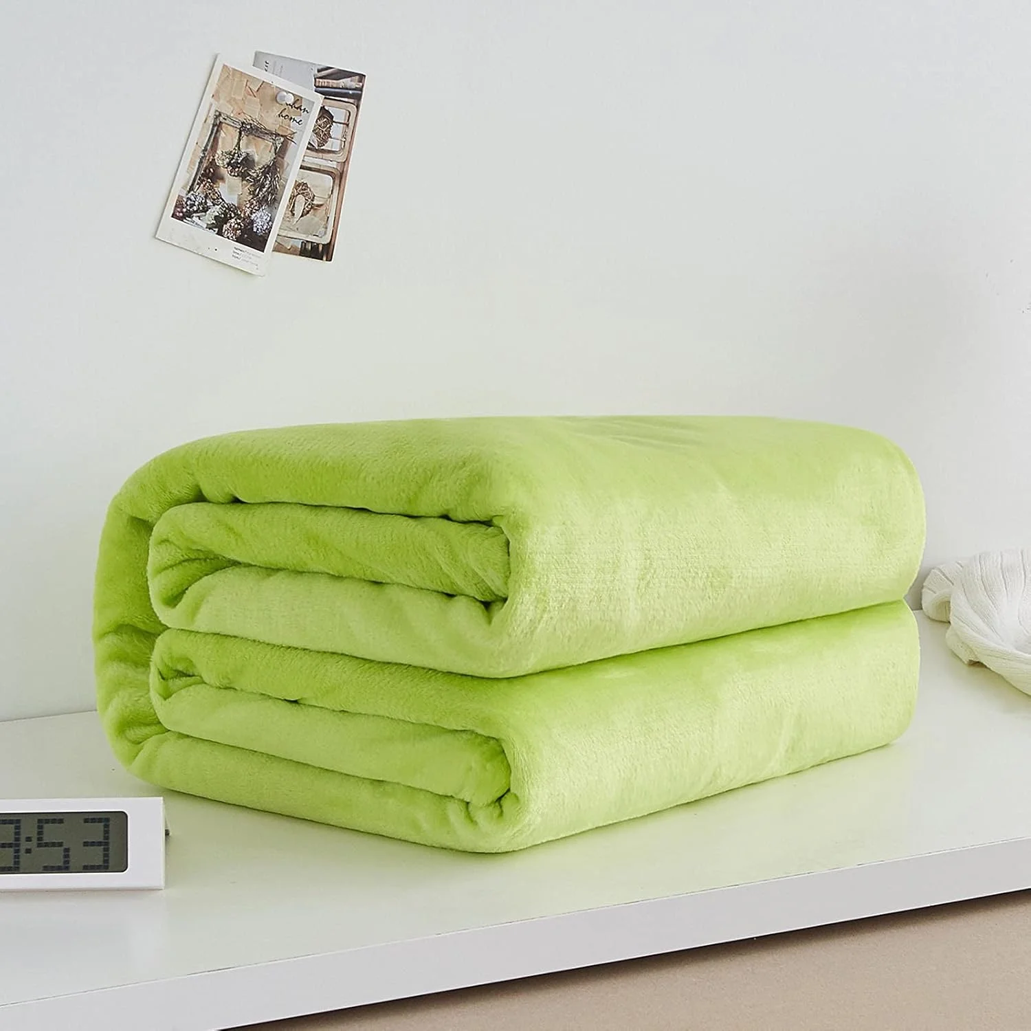 پتو پشمی نرم و کرکی، رنگ ثابت، میکروفیبر فلانل، قابل شستشو در ماشین لباسشویی، همه کاره، برای مبل، صندلی، خانه و محل کار (سبز، 200X230 سانتی متر) پتو پشمی نرم و کرکی، رنگ ثابت، میکروفیبر فلانل، قابل شستشو در ماشین لباسشویی، همه کاره، برای مبل، صندلی، خانه و محل کار (سبز، 200X230 سانتی متر)