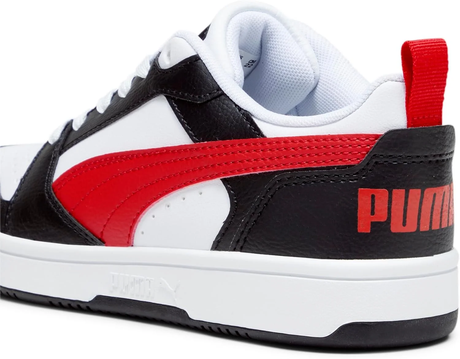 کفش اسپرت ریباند V6 لو جونیور پوما (PUMA) مناسب کودکان و نوجوانان کفش اسپرت ریباند V6 لو جونیور پوما (PUMA) مناسب کودکان و نوجوانان