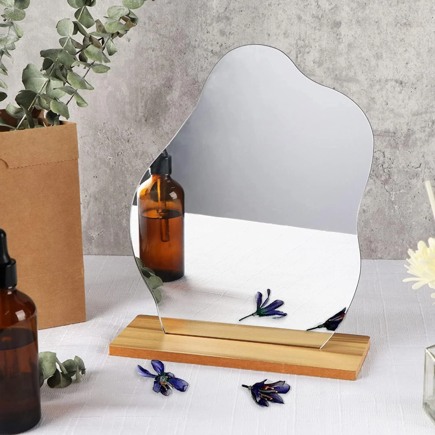 آینه آرایشی اکریلیک DECORHILLS برای میز با پایه - آینه رومیزی زیبایی شناختی - رومیزی بدون قاب برای اتاق خواب، اتاق نشیمن و دکوراسیون اتاق فضاهای مینیمال آینه آرایشی اکریلیک DECORHILLS برای میز با پایه - آینه رومیزی زیبایی شناختی - رومیزی بدون قاب برای اتاق خواب، اتاق نشیمن و دکوراسیون اتاق فضاهای مینیمال