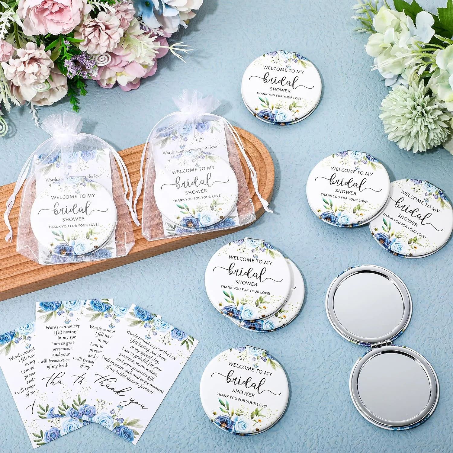 30 ست هدیه یادبود جشن عروسی XunYee برای مهمانان، آینه آرایشی با طرح گل، آینه جیبی چرمی، کارت تشکر عروس با کیسه های توری، هدیه ساقدوش عروس، لوازم جشن عروسی (آبی)