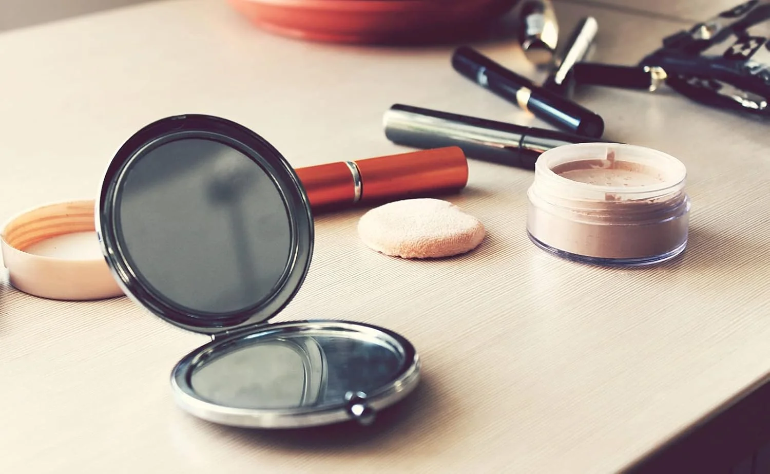 آینه آرایشی کوچک جیبی WHING با حکاکی عبارت "تمام خاطراتت پشت سرت" - هدیه ای برای زنان، دوستان، خواهر، مادر، همکاران، مناسبت های کریسمس، تولد، فارغ التحصیلی و خداحافظی آینه آرایشی کوچک جیبی WHING با حکاکی عبارت "تمام خاطراتت پشت سرت" - هدیه ای برای زنان، دوستان، خواهر، مادر، همکاران، مناسبت های کریسمس، تولد، فارغ التحصیلی و خداحافظی