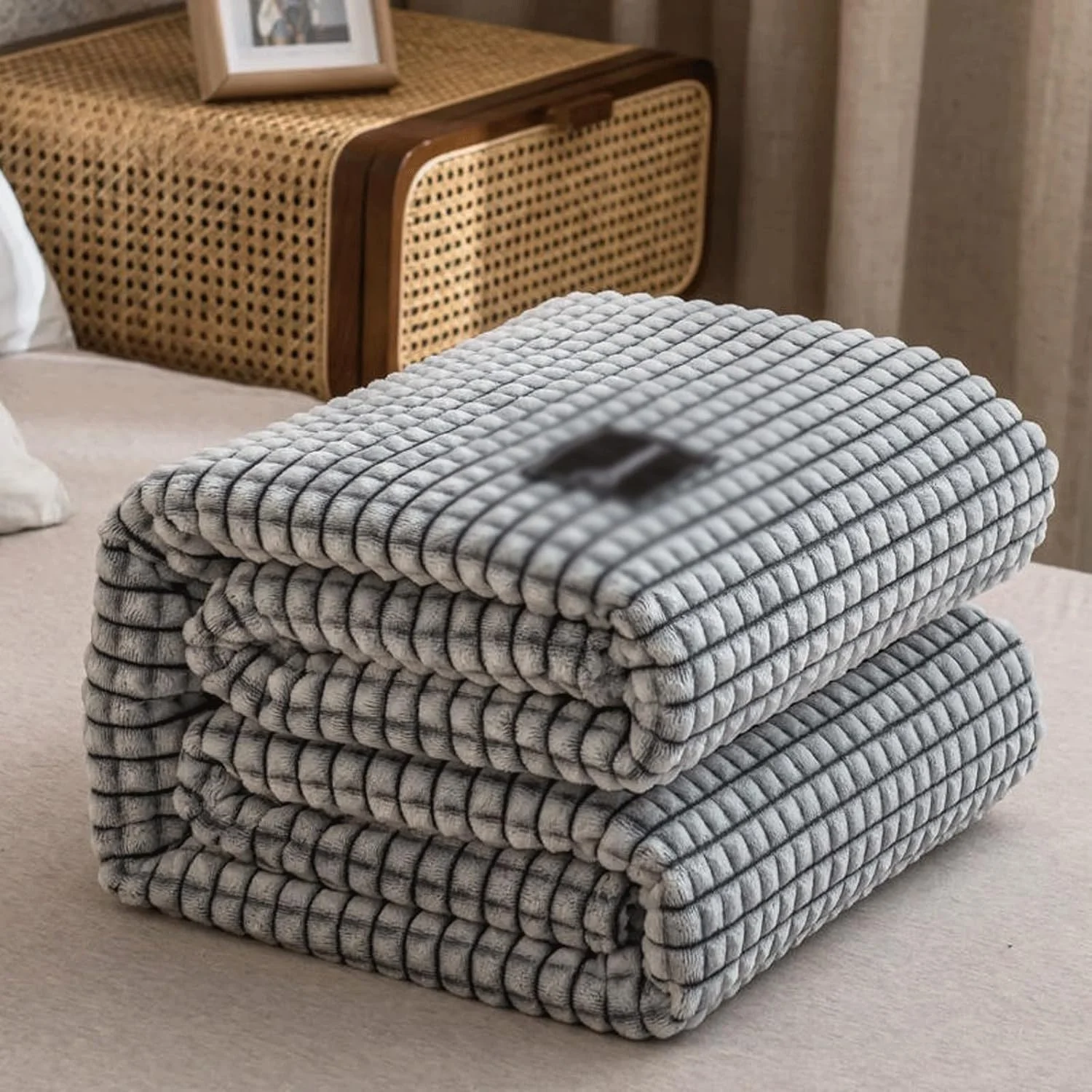YHUAEE Blankets Plaid for Beds Coral Fleece Blankets Gray Color Plaids Single/Queen/King Bedspreads Soft Warm Blankets for Bed(200x230cm)