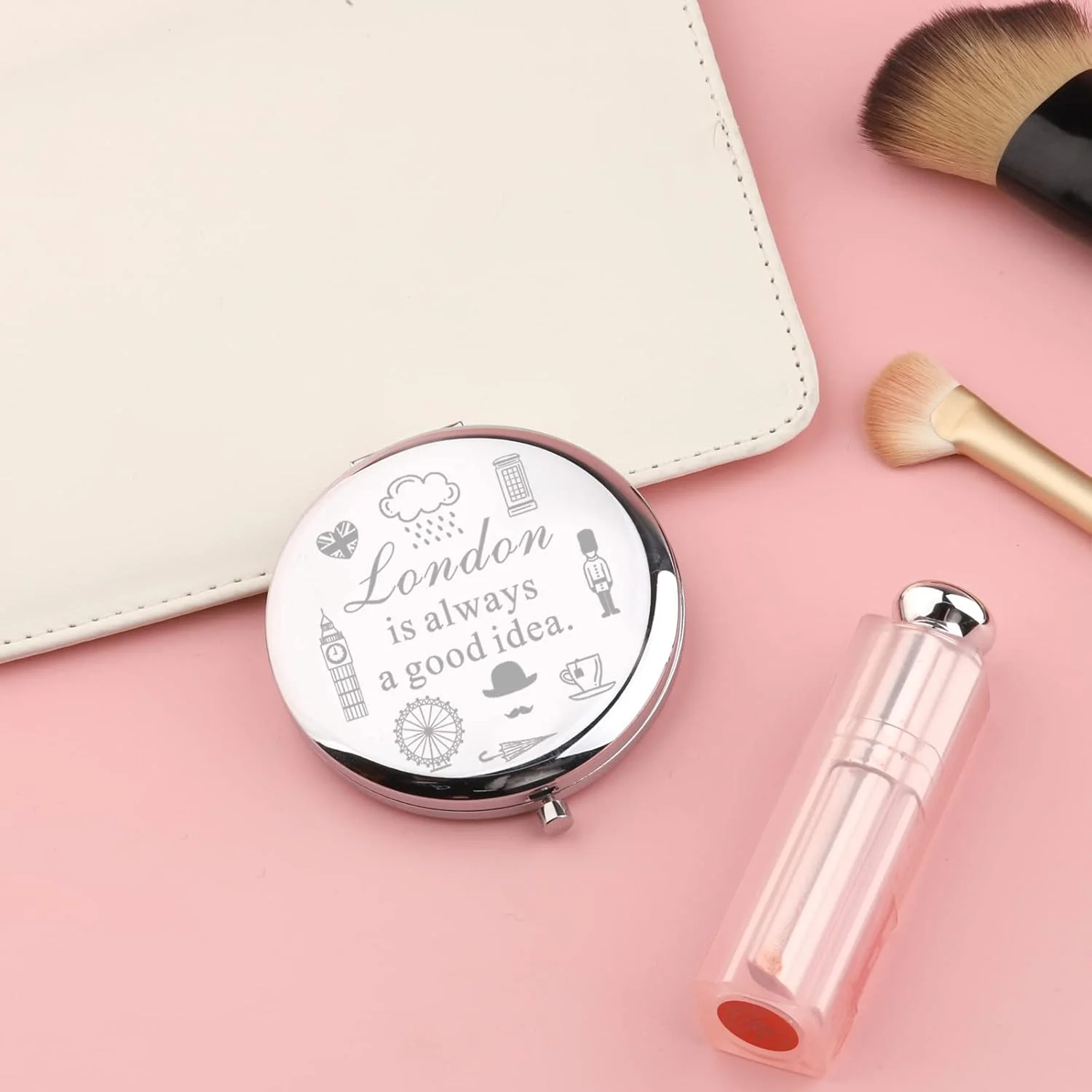 آینه جیبی تاشو TIIMG London Travelers Gifts با طرح "لندن همیشه ایده خوبی است"، هدیه ای برای دوستداران لندن (London is Always) آینه جیبی تاشو TIIMG London Travelers Gifts با طرح "لندن همیشه ایده خوبی است"، هدیه ای برای دوستداران لندن (London is Always)
