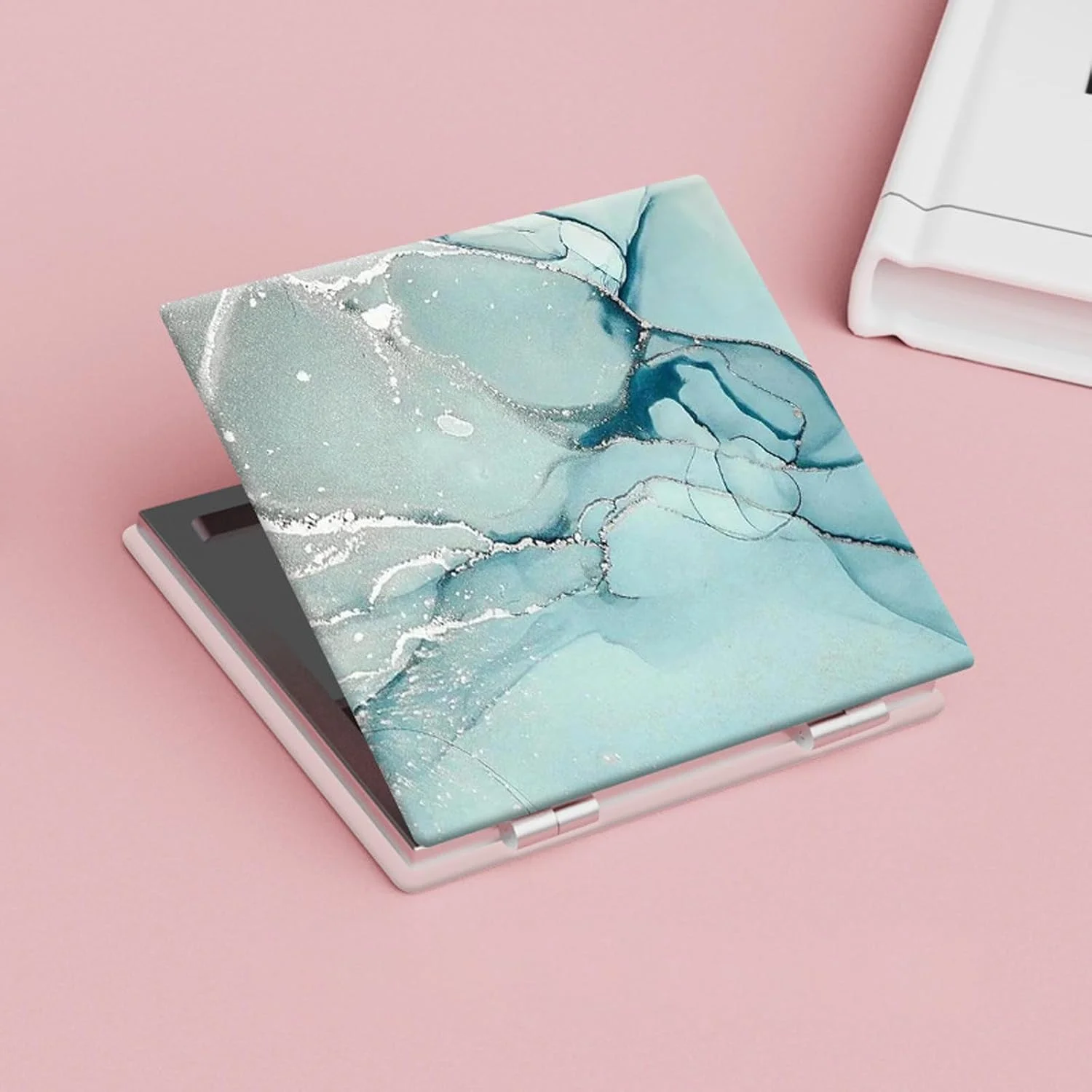 آینه جیبی تزویق 4 عددی، آینه جمع و جور، آینه مسافرتی کوچک با بزرگنمایی، آینه دستی جیبی تاشو دو طرفه با طرح مرمر آینه جیبی تزویق 4 عددی، آینه جمع و جور، آینه مسافرتی کوچک با بزرگنمایی، آینه دستی جیبی تاشو دو طرفه با طرح مرمر