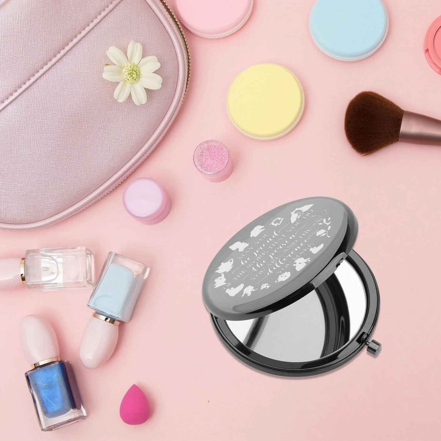 آینه آرایشی تاشو PLITI طرح دیو و دلبر، هدیه ای برای بل، طرح پرنسس بل (Be Proud Beauty CMblU) آینه آرایشی تاشو PLITI طرح دیو و دلبر، هدیه ای برای بل، طرح پرنسس بل (Be Proud Beauty CMblU)