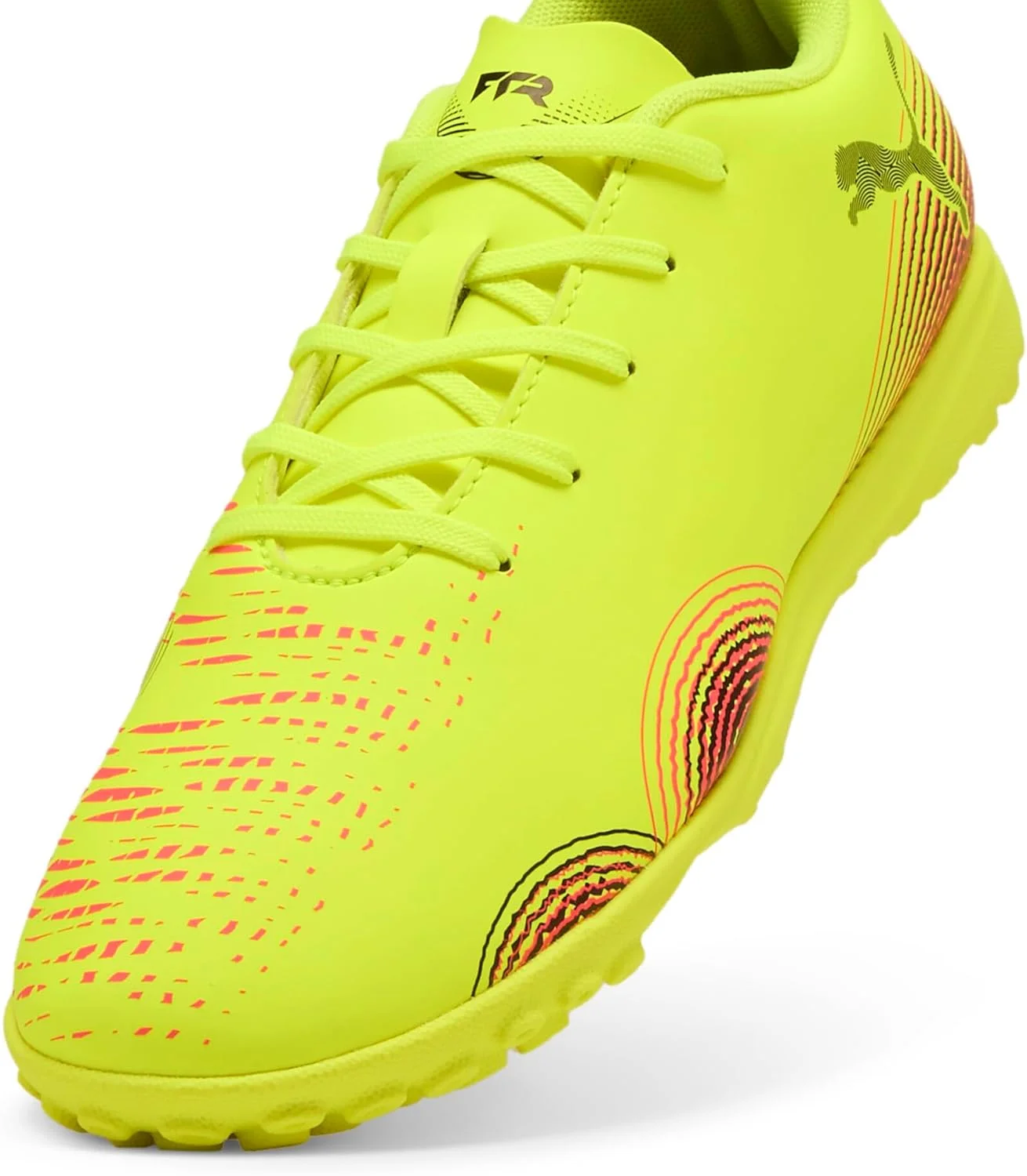 کفش های یونیسکس بچگانه پوما FUTURE 8 PLAY TT Jr کفش های یونیسکس بچگانه پوما FUTURE 8 PLAY TT Jr