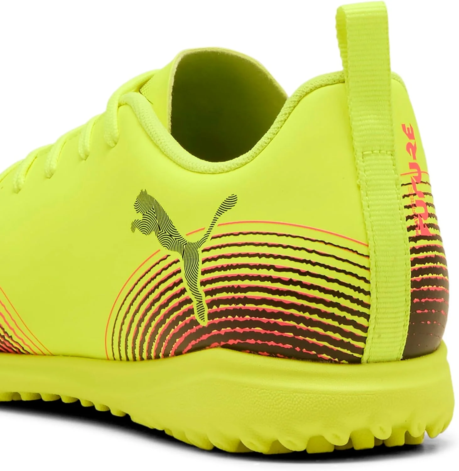 کفش های یونیسکس بچگانه پوما FUTURE 8 PLAY TT Jr کفش های یونیسکس بچگانه پوما FUTURE 8 PLAY TT Jr