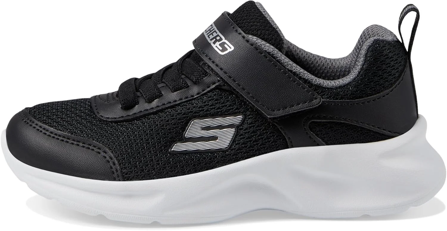 کفش بچگانه اسکیچرز مدل DYNAMATIC مشکی، سایز 27 اروپا کفش بچگانه اسکیچرز مدل DYNAMATIC مشکی، سایز 27 اروپا