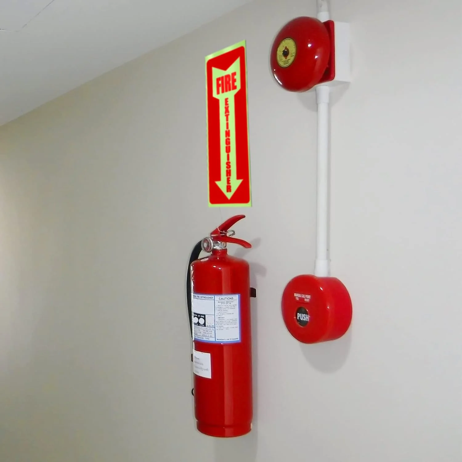 ست 12 عددی پایه نگهدارنده کپسول آتش نشانی و علامت هشدار چسبی - 6 قلاب دیواری، 6 استیکر ایمنی شب تاب - براکت جهانی برای انواع مختلف