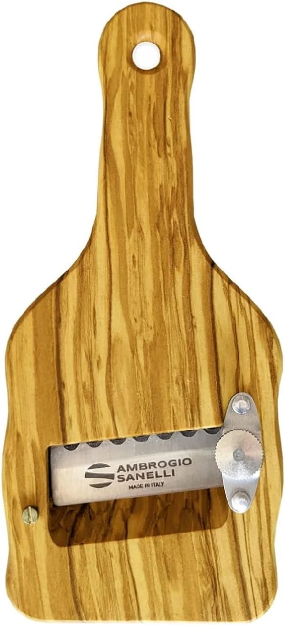 ورقه کن چوبی قارچ دنبلان Ambrogio Sanelli با دسته زیتونی، ارگونومیک و ضد لغزش. تنظیم کننده کیفیت برای برش دقیق. تیغه موجی، قهوه ای، 23 x 9 x 2.5 سانتی متر