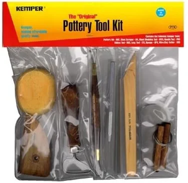 کیت ابزار سفالگری Kemper Tools شامل تمام ابزارهای ضروری برای تمیز کردن، تراشیدن و شکل دادن به آثار سفالی شما است