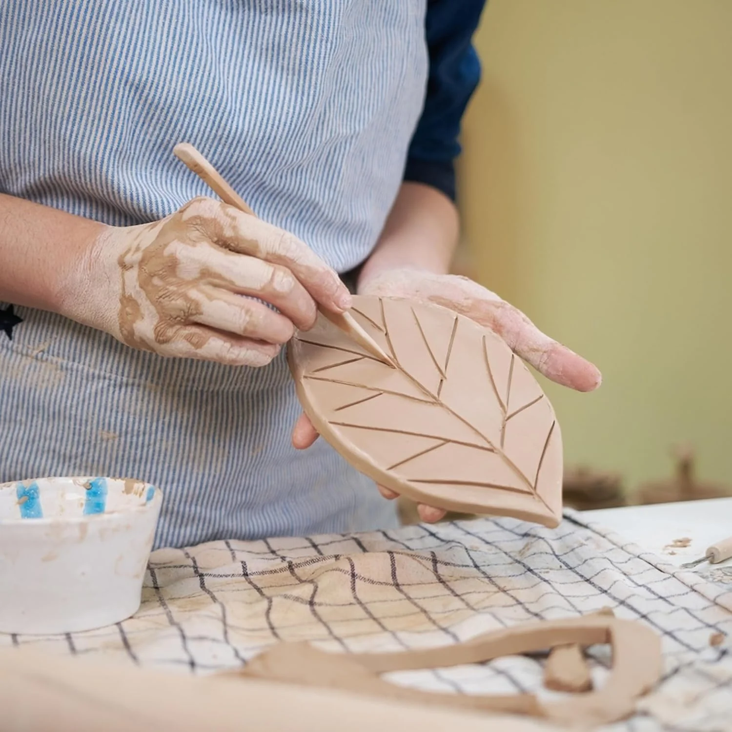 ست ابزار سفالگری 8 عددی تزویق، کیت همزن قبر DIY، سفالگر، ابزارهای مجسمه سازی رس پلیمری، ابزارهای پیرایش و حکاکی با کاربری آسان با دسته های چوبی محکم، مناسب برای پلیمر