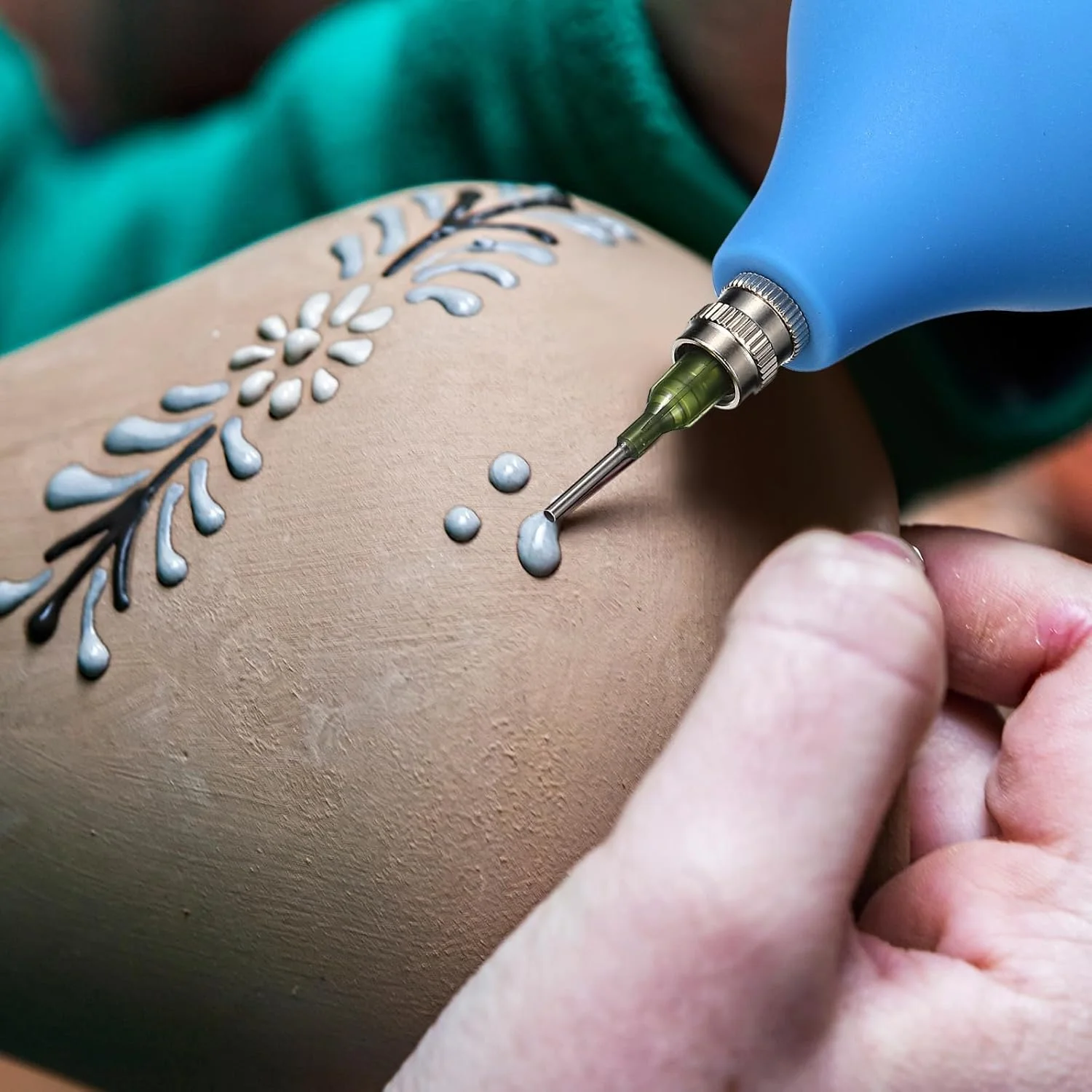 ابزار سفالگری - بطری دقیق برای اعمال لعاب و تزئینات سرامیکی، 3 اونس، مجموعه ابزار سفالی، بطری فشاری با نوک سوزنی برای لعاب سفالگری (آبی)