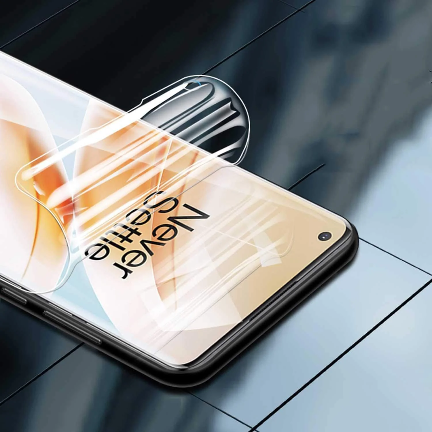 محافظ صفحه نمایش شفاف سازگار با OnePlus 8T و OnePlus 9، بسته 2 عددی محافظ صفحه نمایش نرم پوشش کامل جلو برای فیلم محافظ شفاف OnePlus 9 و OnePlus 8T