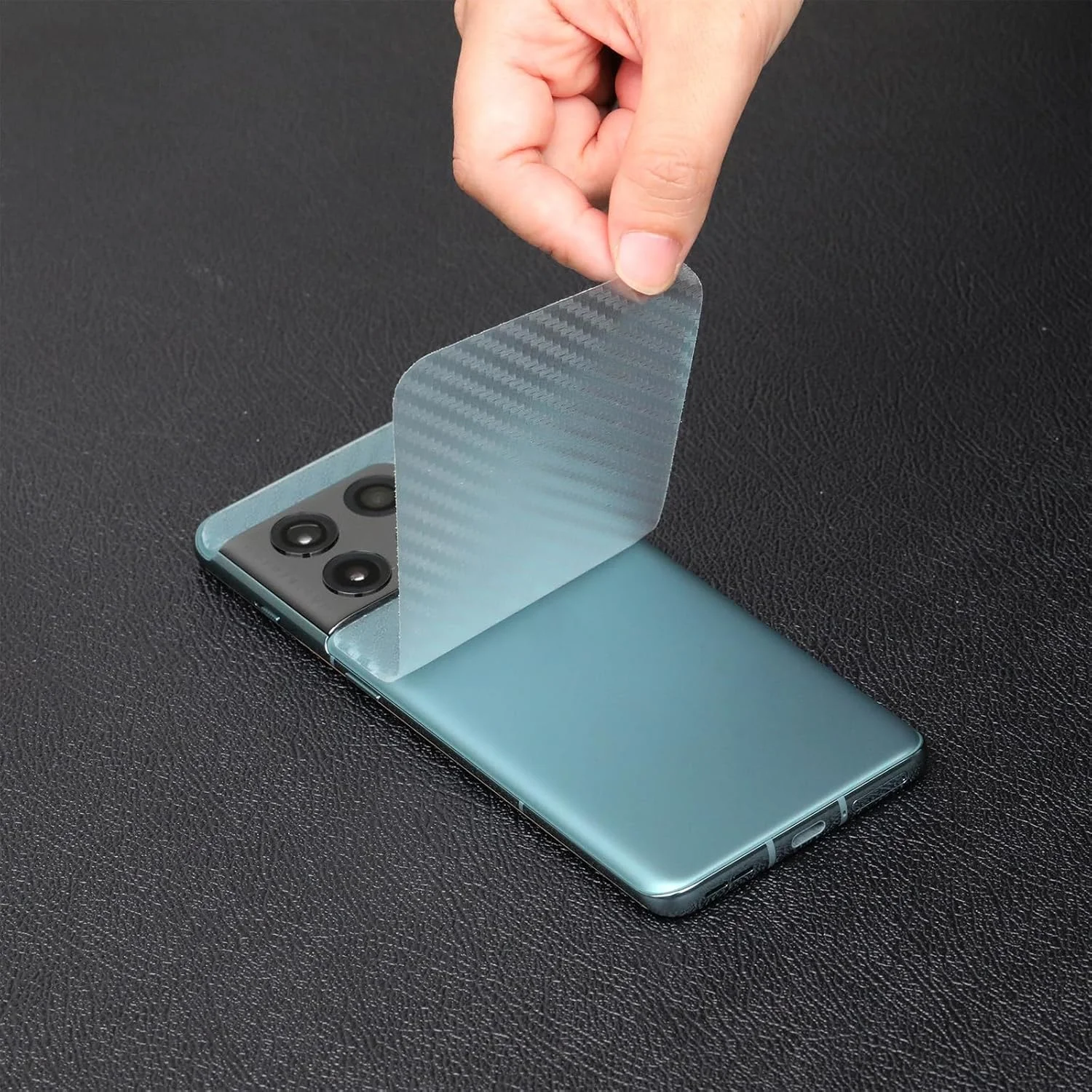 محافظ صفحه نمایش Ibywind سازگار با Oneplus 10 Pro 5G (بسته 2 عددی) (6.7 اینچ) به همراه محافظ لنز دوربین و برچسب فیبر کربن پشت، بدون حباب، فناوری فیلم هوشمند، شفافیت HD 99٪، نصب آسان محافظ صفحه نمایش Ibywind سازگار با Oneplus 10 Pro 5G (بسته 2 عددی) (6.7 اینچ) به همراه محافظ لنز دوربین و برچسب فیبر کربن پشت، بدون حباب، فناوری فیلم هوشمند، شفافیت HD 99٪، نصب آسان