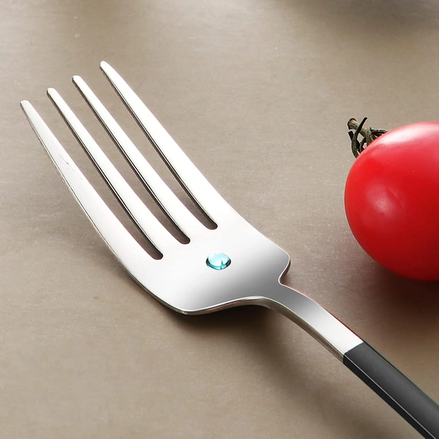 ست столовых приборов مسافرتی قابل حمل 4 تکه VANRA با جعبه، ست столовых приборов استیل ضد زنگ 18/8، ست столовых приборов قابل استفاده مجدد با چنگال قاشق چاقو چاپستیک برای ناهار سفر کمپینگ مدرسه کار پیک نیک (مشکی) ست столовых приборов مسافرتی قابل حمل 4 تکه VANRA با جعبه، ست столовых приборов استیل ضد زنگ 18/8، ست столовых приборов قابل استفاده مجدد با چنگال قاشق چاقو چاپستیک برای ناهار سفر کمپینگ مدرسه کار پیک نیک (مشکی)