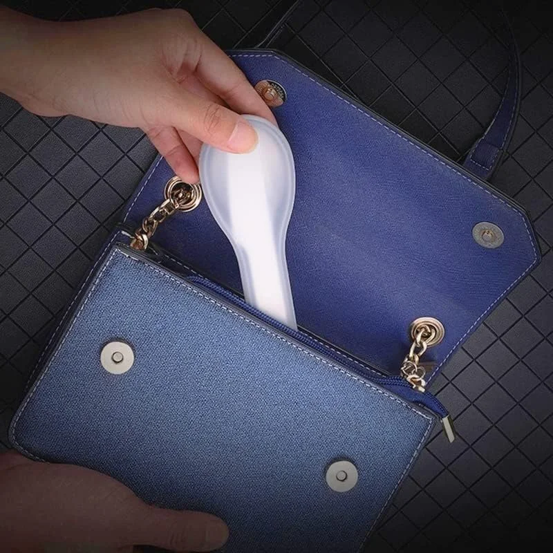 ست کارد و چنگال استیل Trendy Store UAE با جعبه سیلیکونی برای کودکان، اداره، مسافرت، وسایل غذاخوری برای کمپینگ، کودکان مدرسه - ست چنگال، قاشق، چاقو 4 تکه (آبی دریایی) ست کارد و چنگال استیل Trendy Store UAE با جعبه سیلیکونی برای کودکان، اداره، مسافرت، وسایل غذاخوری برای کمپینگ، کودکان مدرسه - ست چنگال، قاشق، چاقو 4 تکه (آبی دریایی)