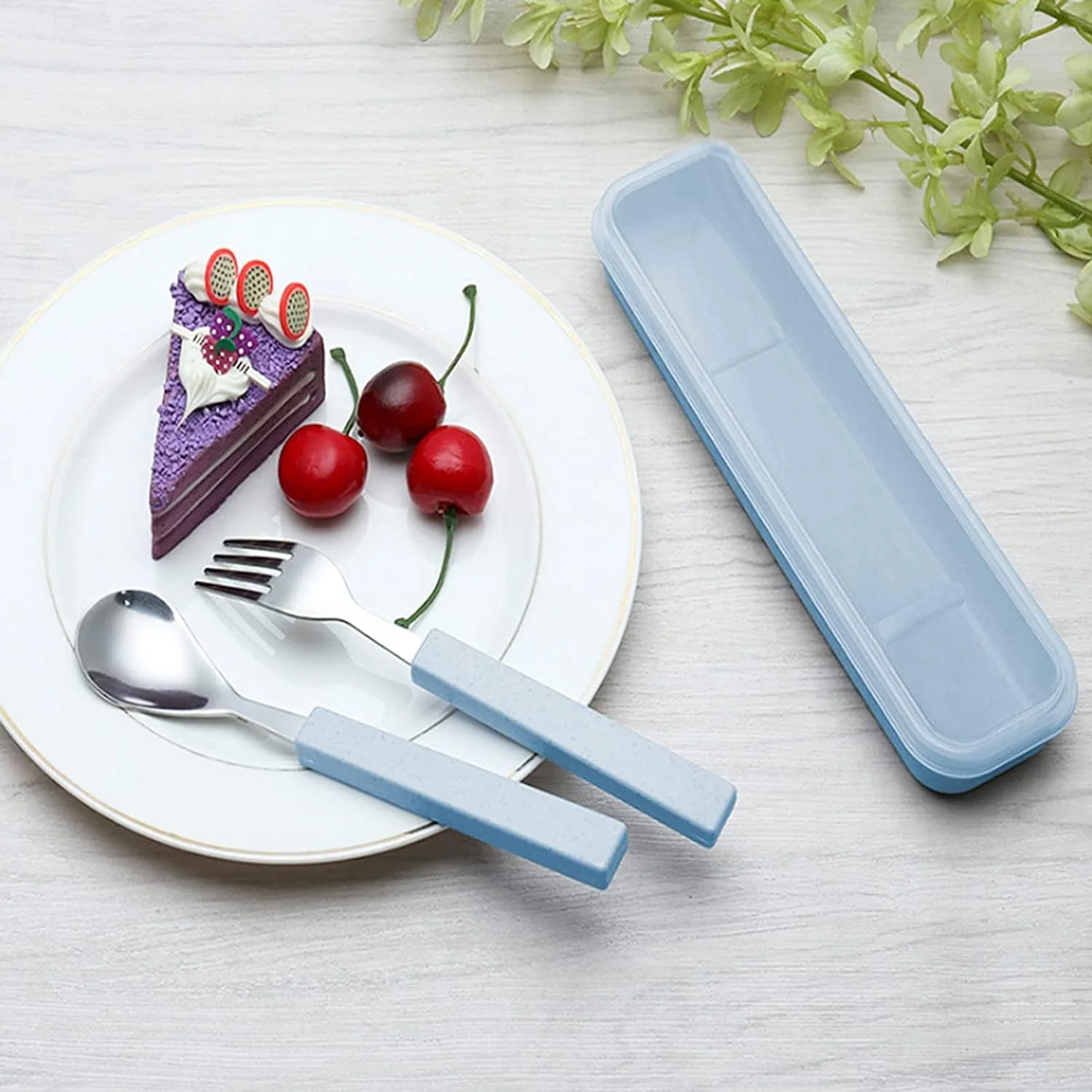 ست کارد و چنگال کودک SYOSI، ست ظروف 18/10 استیل ضد زنگ، شامل چاقو، قاشق و چنگال به همراه جعبه مسافرتی برای جعبه ناهار بچه ها، 3 تکه (آبی) ست کارد و چنگال کودک SYOSI، ست ظروف 18/10 استیل ضد زنگ، شامل چاقو، قاشق و چنگال به همراه جعبه مسافرتی برای جعبه ناهار بچه ها، 3 تکه (آبی)