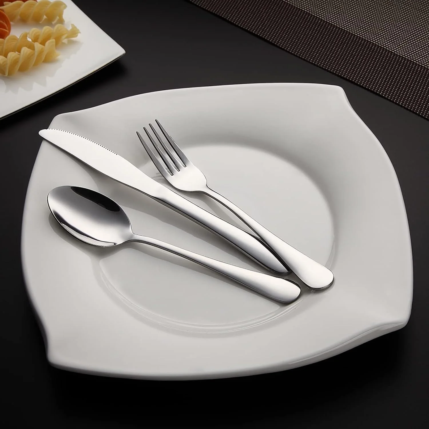 ست کارد و چنگال مسافرتی 8 تکه McMola برای 1 نفر، ظروف استیل ضد زنگ با کیف قابل حمل، ست نقره ای تکی شامل چاقو، چنگال، قاشق، نی و چاپستیک قابل استفاده مجدد ست کارد و چنگال مسافرتی 8 تکه McMola برای 1 نفر، ظروف استیل ضد زنگ با کیف قابل حمل، ست نقره ای تکی شامل چاقو، چنگال، قاشق، نی و چاپستیک قابل استفاده مجدد