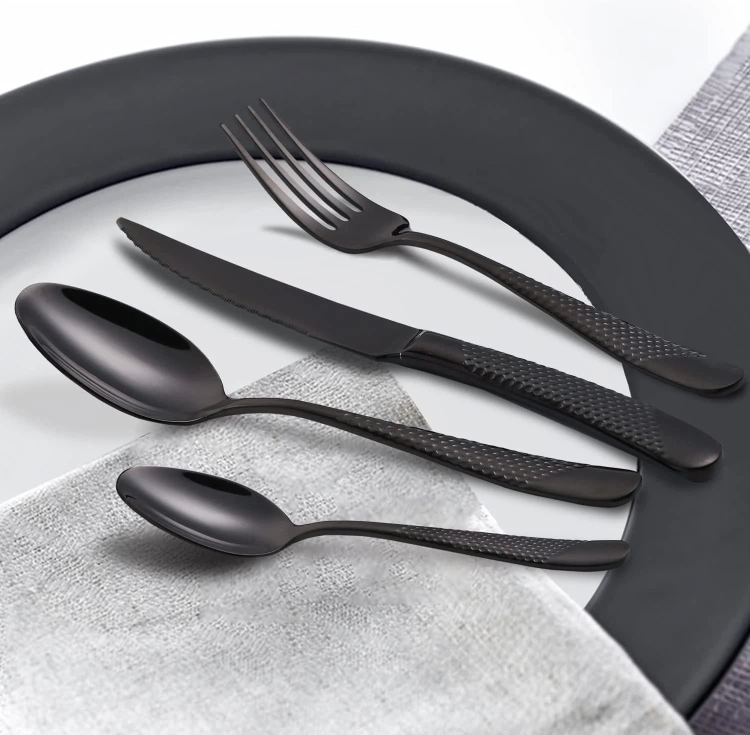 ست کارد و چنگال ۴ تکه LBOYLOVE® طرح مدرن چکش خورده مشکی، ست نقره ای استیل ضد زنگ، چاقو، چنگال، قاشق برای مهمانی، عروسی، هدیه ست کارد و چنگال ۴ تکه LBOYLOVE® طرح مدرن چکش خورده مشکی، ست نقره ای استیل ضد زنگ، چاقو، چنگال، قاشق برای مهمانی، عروسی، هدیه