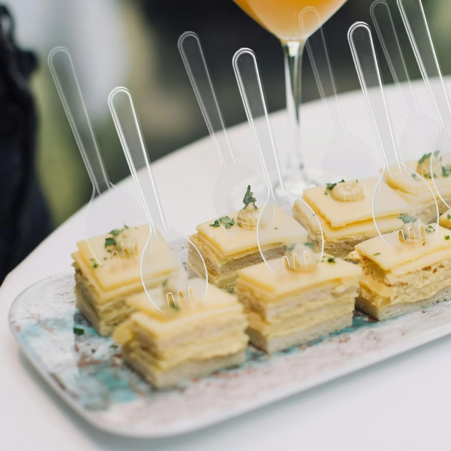 مینی اسپورک پلاستیکی HZYH یکبار مصرف بسته بندی شده تکی، چنگال و قاشق شفاف 2 در 1 لوازم مهمانی 4.3 اینچ 100 عددی مینی اسپورک پلاستیکی HZYH یکبار مصرف بسته بندی شده تکی، چنگال و قاشق شفاف 2 در 1 لوازم مهمانی 4.3 اینچ 100 عددی