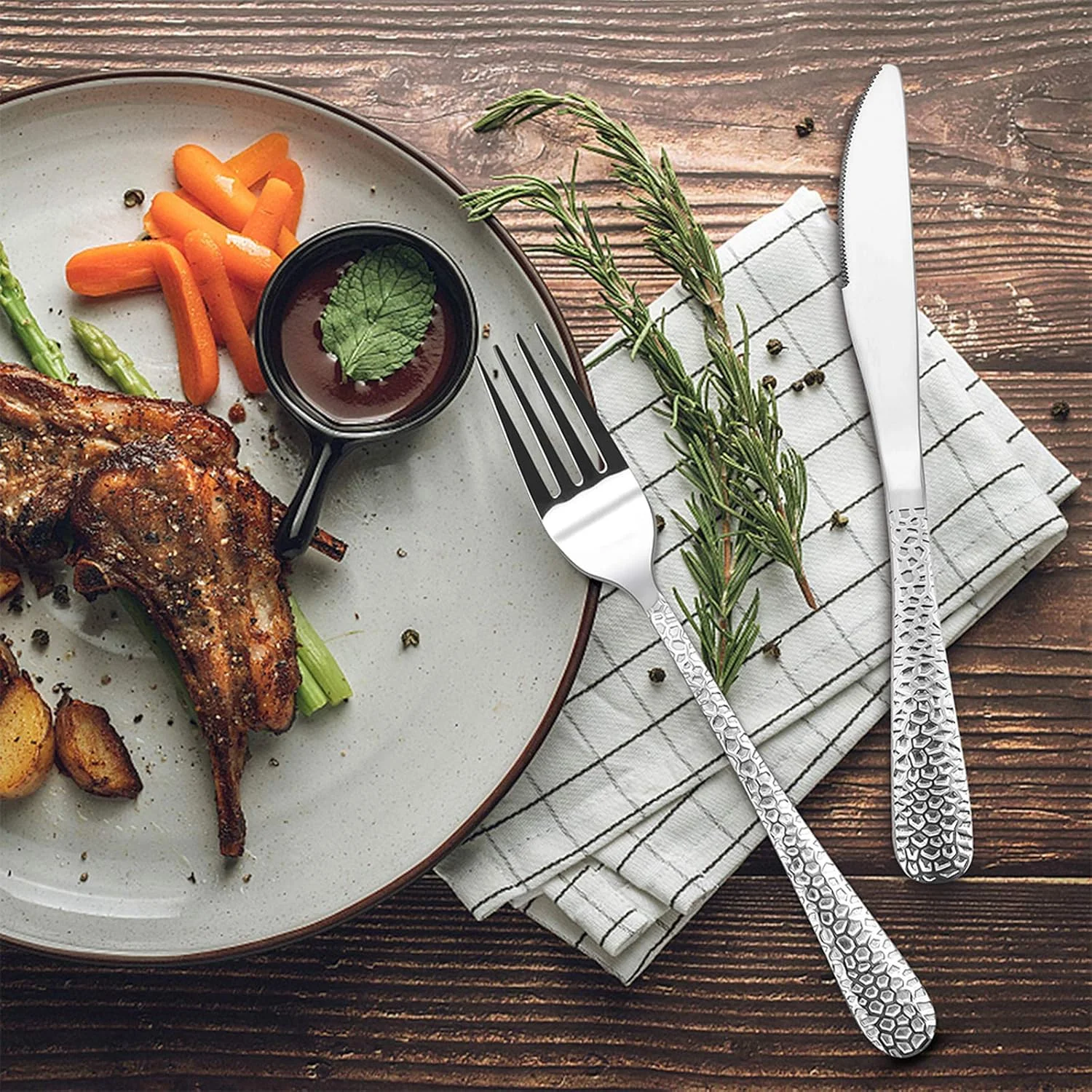 ست столовых приборов نقره ای چکش خورده E-far برای 4 نفر، ست столовых приборов 20 تکه استیل ضد زنگ، شامل چاقو، چنگال، قاشق، طراحی مدرن و پرداخت آینه ای - قابل شستشو در ماشین ظرفشویی ست столовых приборов نقره ای چکش خورده E-far برای 4 نفر، ست столовых приборов 20 تکه استیل ضد زنگ، شامل چاقو، چنگال، قاشق، طراحی مدرن و پرداخت آینه ای - قابل شستشو در ماشین ظرفشویی