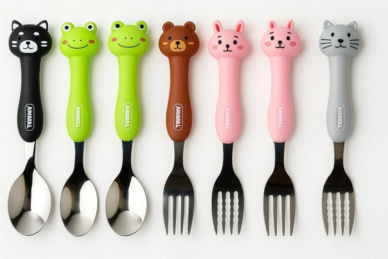 ست قاشق و چنگال کودکانه فَم با طرح حیوانات و جعبه - ست قاشق و چنگال استیل ضد زنگ برای کودکان به همراه جعبه پلاستیکی (طرح های متنوع)