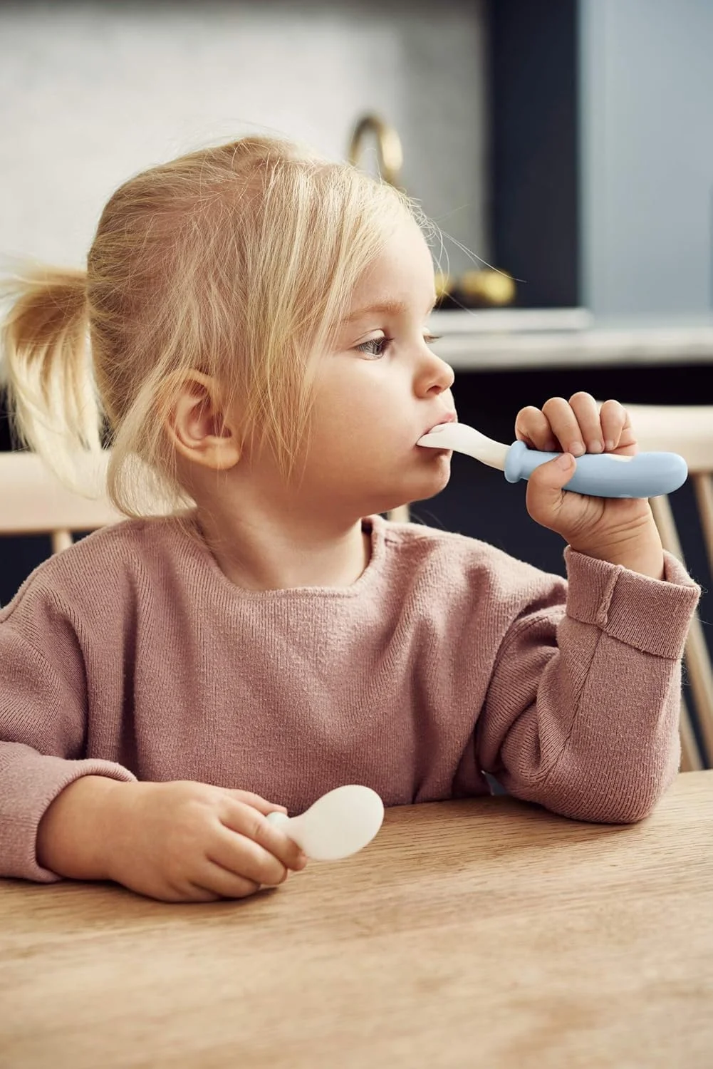 ست قاشق و چنگال کودک بیبی‌جورن، 4 تکه، آبی پودری - طراحی آسان برای گرفتن، ضد لغزش برای کودکان نوپا، ایده آل برای یادگیری غذا خوردن