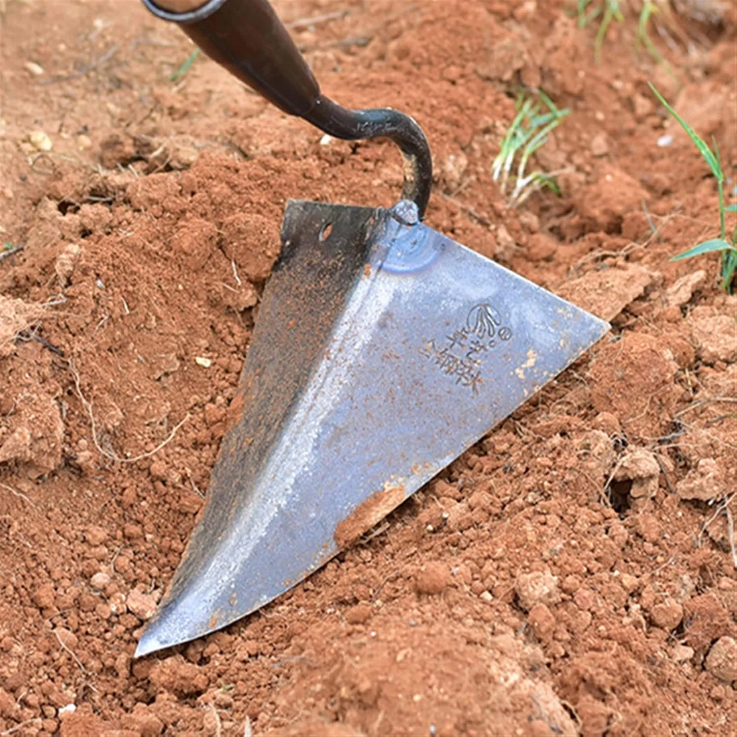 بیلچه باغبانی SONAXO، ابزار کشاورزی خانگی برای کاشت سبزیجات، بیلچه مثلثی، بیلچه نوک تیز کوچک برای شخم زدن خاک زمین کشاورزی بیلچه باغبانی SONAXO، ابزار کشاورزی خانگی برای کاشت سبزیجات، بیلچه مثلثی، بیلچه نوک تیز کوچک برای شخم زدن خاک زمین کشاورزی
