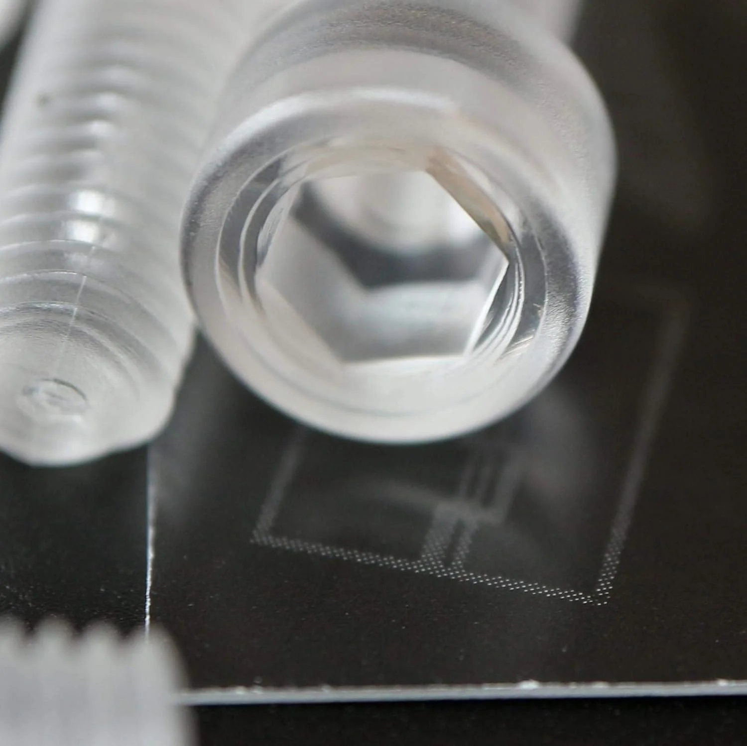 پیچ های ماشینی پلاستیکی سر سوکت پلی کربنات قرمز کاترپیلار 50 عددی، سر شش گوش، M6 x 20mm، پیچ و مهره و واشر پلاستیکی، 15/64 اینچ x 25/32 اینچ پیچ های ماشینی پلاستیکی سر سوکت پلی کربنات قرمز کاترپیلار 50 عددی، سر شش گوش، M6 x 20mm، پیچ و مهره و واشر پلاستیکی، 15/64 اینچ x 25/32 اینچ