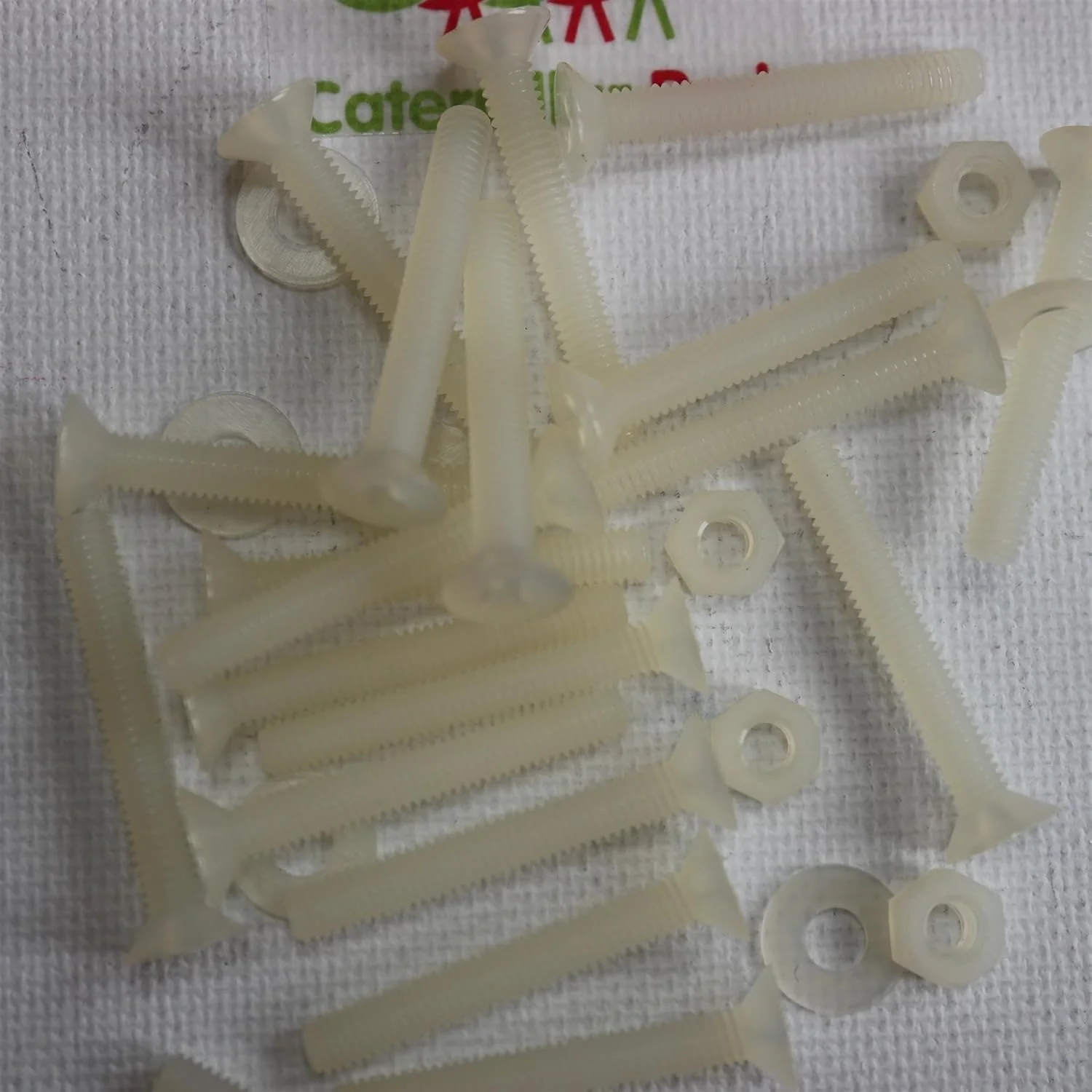 پیچ های پلاستیکی سرتخت نایلونی قرمز Caterpillar، 50 عدد، M4 x 30mm، پیچ و مهره و واشر پلاستیکی، 5/32 اینچ در 1 3/16 اینچ پیچ های پلاستیکی سرتخت نایلونی قرمز Caterpillar، 50 عدد، M4 x 30mm، پیچ و مهره و واشر پلاستیکی، 5/32 اینچ در 1 3/16 اینچ