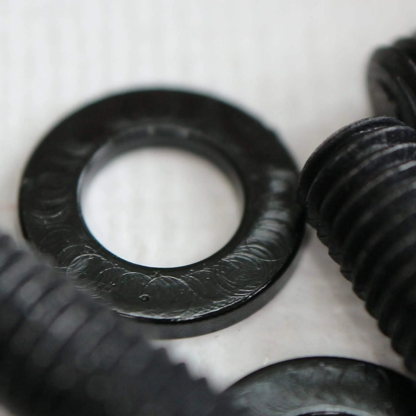 پیچ های پلاستیکی سرتخت ماشین کاری شده نایلونی مشکی و قرمز Caterpillar، M5 x 40mm، پیچ و مهره و واشر پلاستیکی، 13/64" x 1-37/64 پیچ های پلاستیکی سرتخت ماشین کاری شده نایلونی مشکی و قرمز Caterpillar، M5 x 40mm، پیچ و مهره و واشر پلاستیکی، 13/64" x 1-37/64