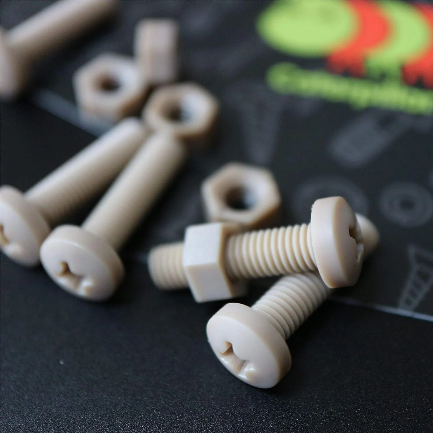 پیچ سر تابه ای قرمز رنگ Caterpillar 5 x PEEK M5 x 20mm - پیچ و مهره پلاستیکی Peek، ضد خوردگی، مقاوم در برابر مواد شیمیایی، مقاوم در برابر درجه حرارت بالا، غیر منبسط شونده، 13/64" x 25/32" پیچ سر تابه ای قرمز رنگ Caterpillar 5 x PEEK M5 x 20mm - پیچ و مهره پلاستیکی Peek، ضد خوردگی، مقاوم در برابر مواد شیمیایی، مقاوم در برابر درجه حرارت بالا، غیر منبسط شونده، 13/64" x 25/32"