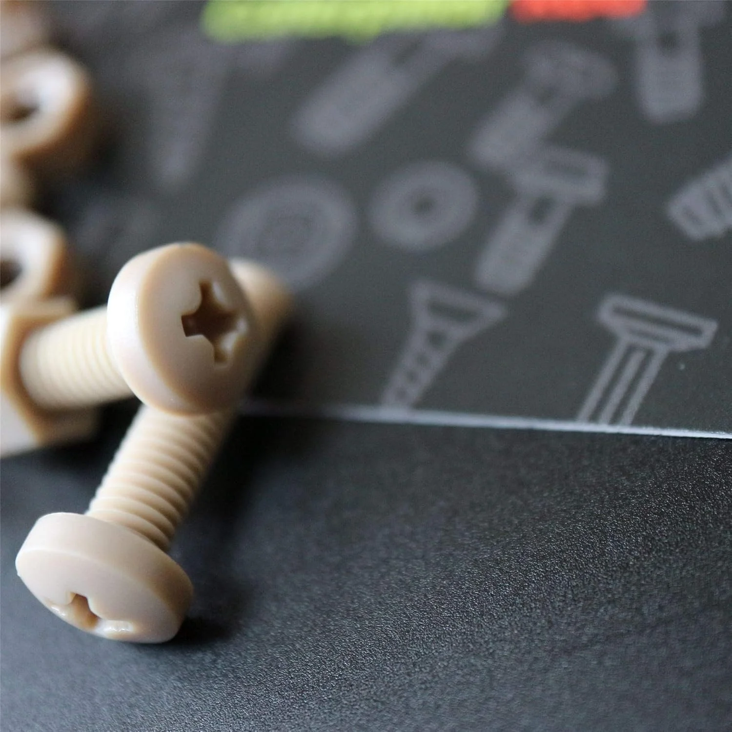 پیچ سر تابه ای قرمز رنگ Caterpillar 5 x PEEK M5 x 20mm - پیچ و مهره پلاستیکی Peek، ضد خوردگی، مقاوم در برابر مواد شیمیایی، مقاوم در برابر درجه حرارت بالا، غیر منبسط شونده، 13/64" x 25/32" پیچ سر تابه ای قرمز رنگ Caterpillar 5 x PEEK M5 x 20mm - پیچ و مهره پلاستیکی Peek، ضد خوردگی، مقاوم در برابر مواد شیمیایی، مقاوم در برابر درجه حرارت بالا، غیر منبسط شونده، 13/64" x 25/32"