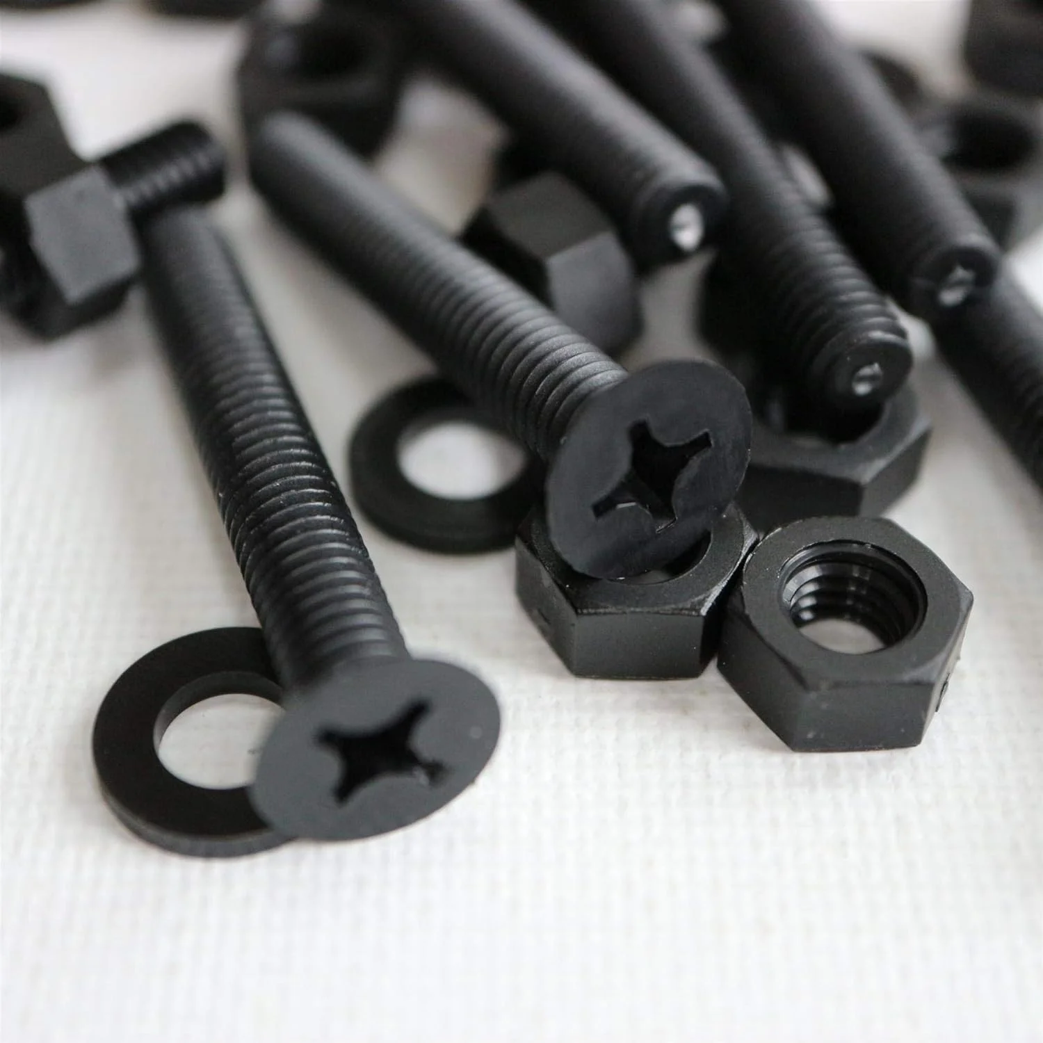 پیچ ماشین پلاستیکی سرتخت نایلونی قرمز 50 x مشکی Caterpillar، M6 x 40mm، پیچ و مهره و واشر پلاستیکی، 15/64 اینچ x 1-37/64 اینچ پیچ ماشین پلاستیکی سرتخت نایلونی قرمز 50 x مشکی Caterpillar، M6 x 40mm، پیچ و مهره و واشر پلاستیکی، 15/64 اینچ x 1-37/64 اینچ