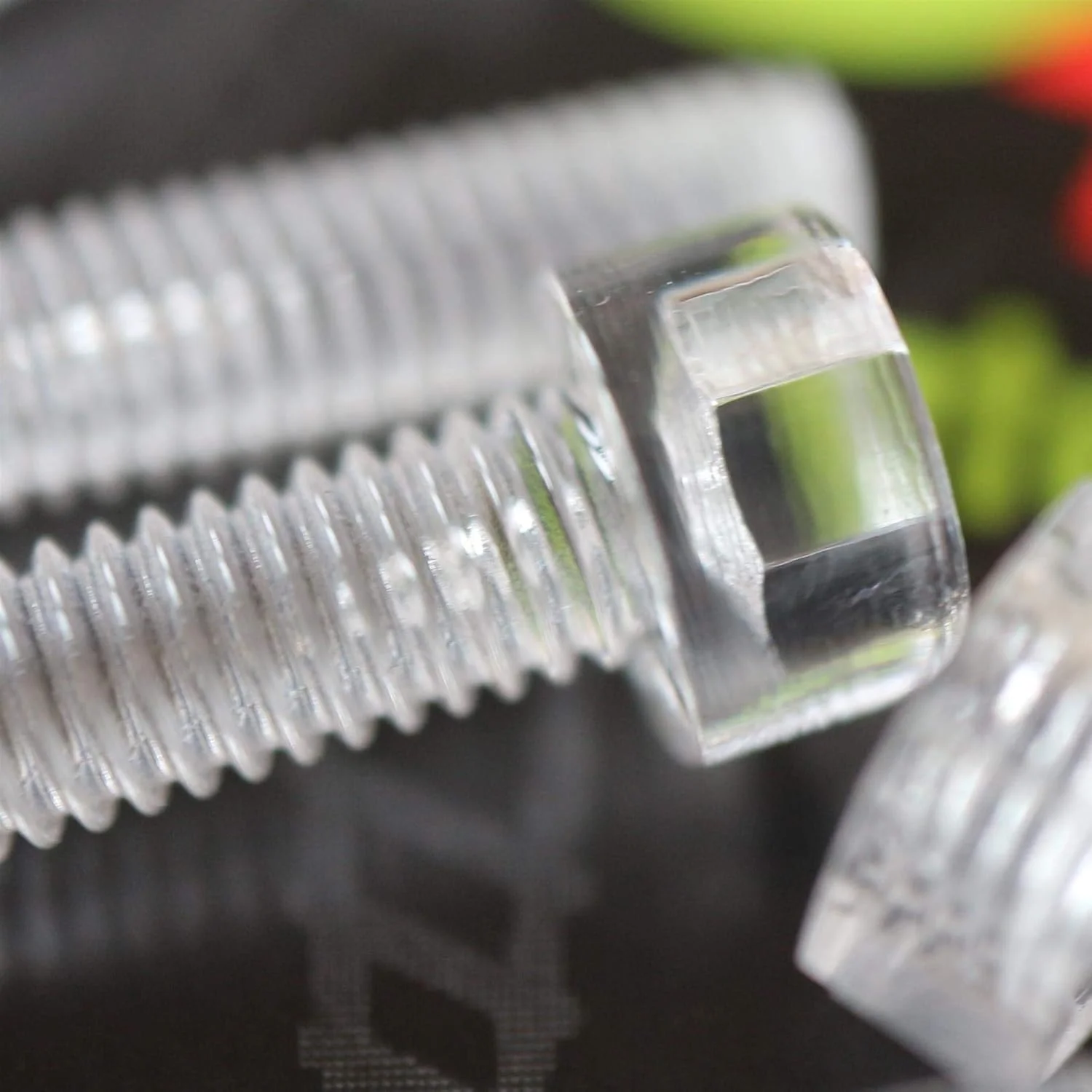 پیچ های ماشینی پلاستیکی سر سوکت پلی کربنات قرمز Caterpillar، سر شش گوش، M4 x 20mm، پیچ و مهره و واشر پلاستیکی، 5/32" x 25/32" پیچ های ماشینی پلاستیکی سر سوکت پلی کربنات قرمز Caterpillar، سر شش گوش، M4 x 20mm، پیچ و مهره و واشر پلاستیکی، 5/32" x 25/32"