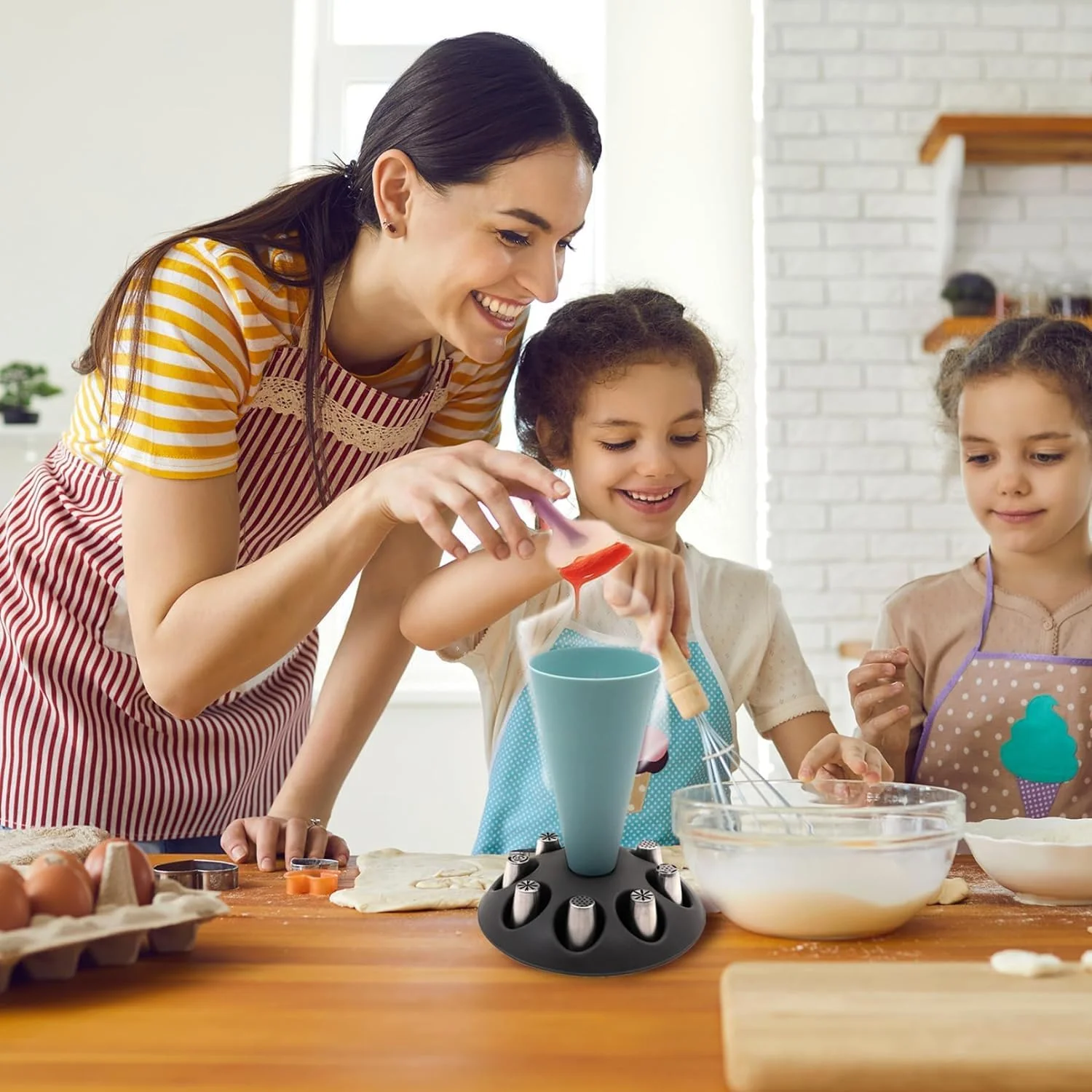 پایه نگهدارنده قیف خامه Azonee، نگهدارنده ابزار برای تزئین کیک و کیسه های شیرینی پزی، نگهدارنده نازل، پایه پلاستیکی کیسه شیرینی پزی برای لوازم جانبی پخت