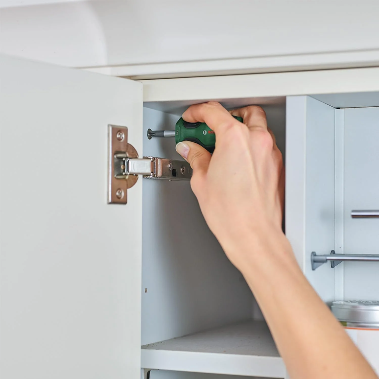 مجموعه پیچ گوشتی کوتاه بوش 4 عددی (پیچ گوشتی های جمع و جور برای بستن در فضاهای تنگ؛ PH/SL؛ فولاد S2؛ گشتاور بالا؛ کد رنگی؛ نوک مغناطیسی؛ دسته نرم ارگونومیک) مجموعه پیچ گوشتی کوتاه بوش 4 عددی (پیچ گوشتی های جمع و جور برای بستن در فضاهای تنگ؛ PH/SL؛ فولاد S2؛ گشتاور بالا؛ کد رنگی؛ نوک مغناطیسی؛ دسته نرم ارگونومیک)